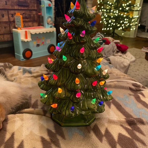 Vintage Ceramic Christmas Tree with Multicolor Lights 12” with stand - Picture 6 of 7